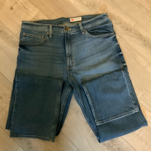 Wrangler Straight Fit 34X32 Regular Blue Jeans - Picture 6 of 8